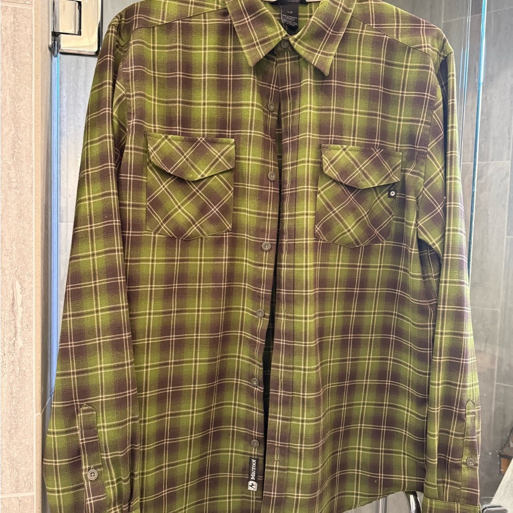 Marmot Green and Brown Plaid Button-Up Shirt